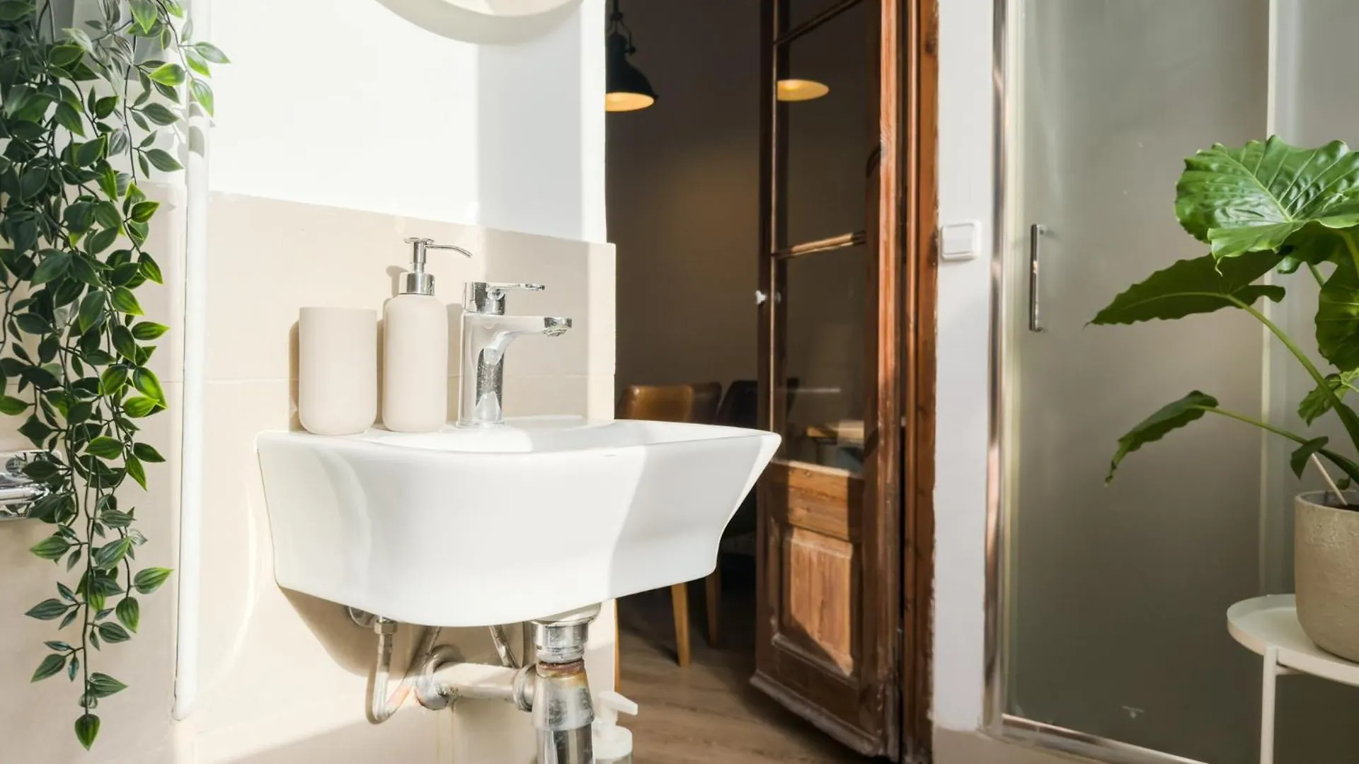 Magalhaes - Trad Flat In Poble Sec, Near Ramblas Barcellona Appartamento